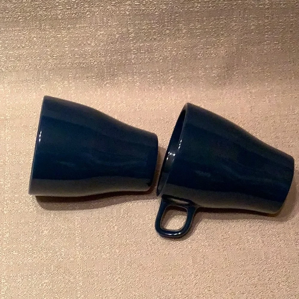 IKEA FARGRIK TWO LIME GREEN 8 OZ COFFEE TEA CUPS